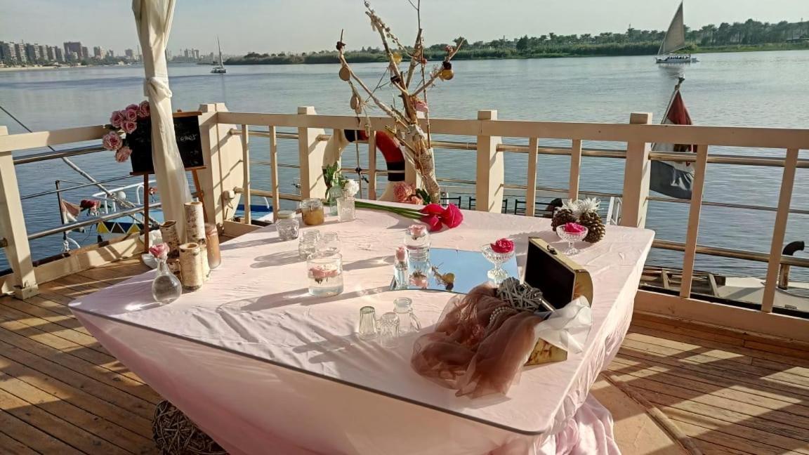 Horizon Loaloat Elnile Hotel Cairo Exterior foto